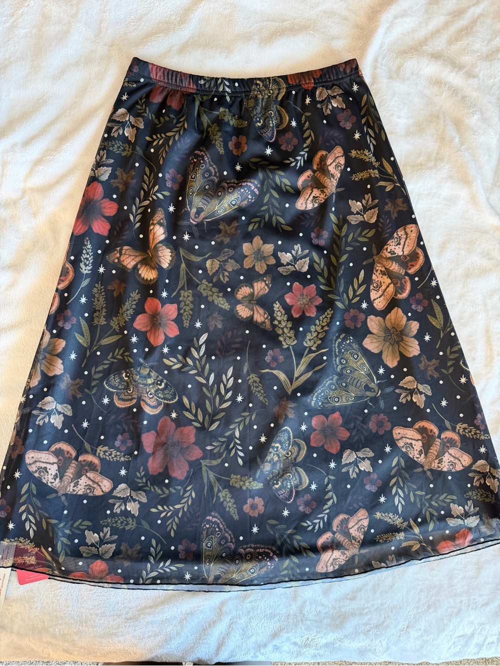 New ROMWE Black A-Line Skirt with Floral & Moth Print - Picture 2 of 8
